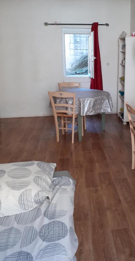 Studio Intra-Muros 5Mn Gare Centre Διαμέρισμα Αβινιόν Εξωτερικό φωτογραφία